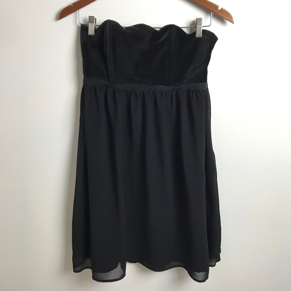 The Limited strapless scallop black dress, sz 8